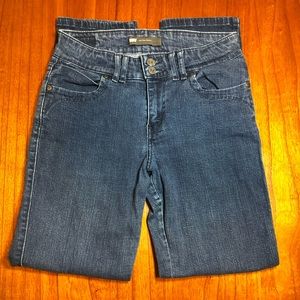Levi’s mid rise skinny jeans